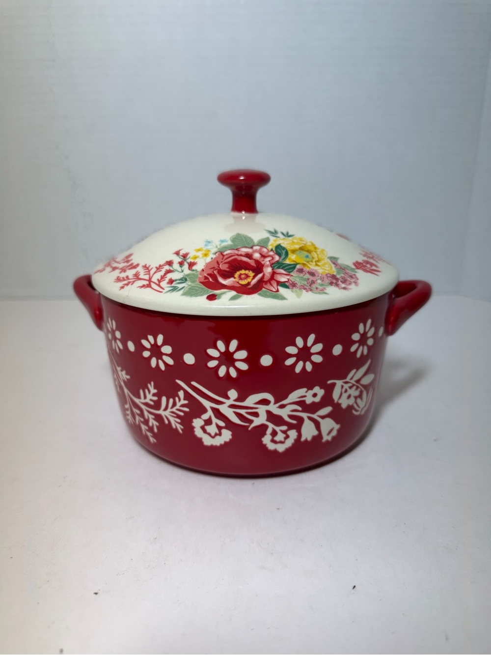 The Pioneer Woman Fancy Flourish Round Ceramic Casserole Dish